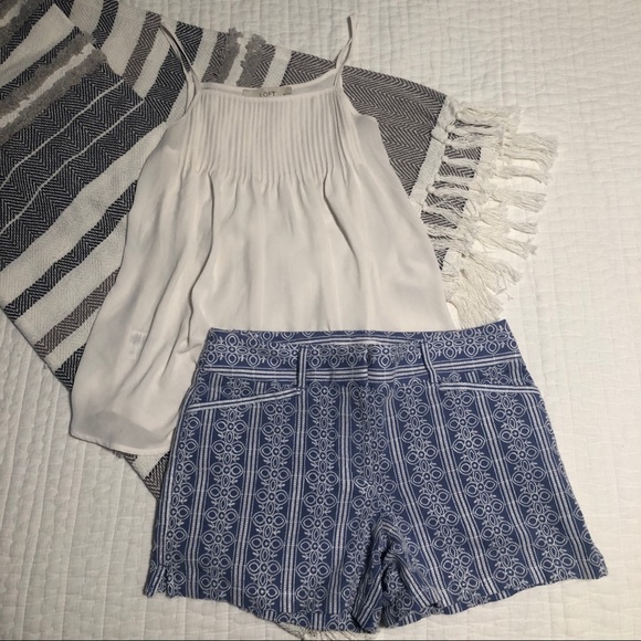 LOFT Pants - Loft Embroidered Riviera Shorts With 4 Inch Inseam